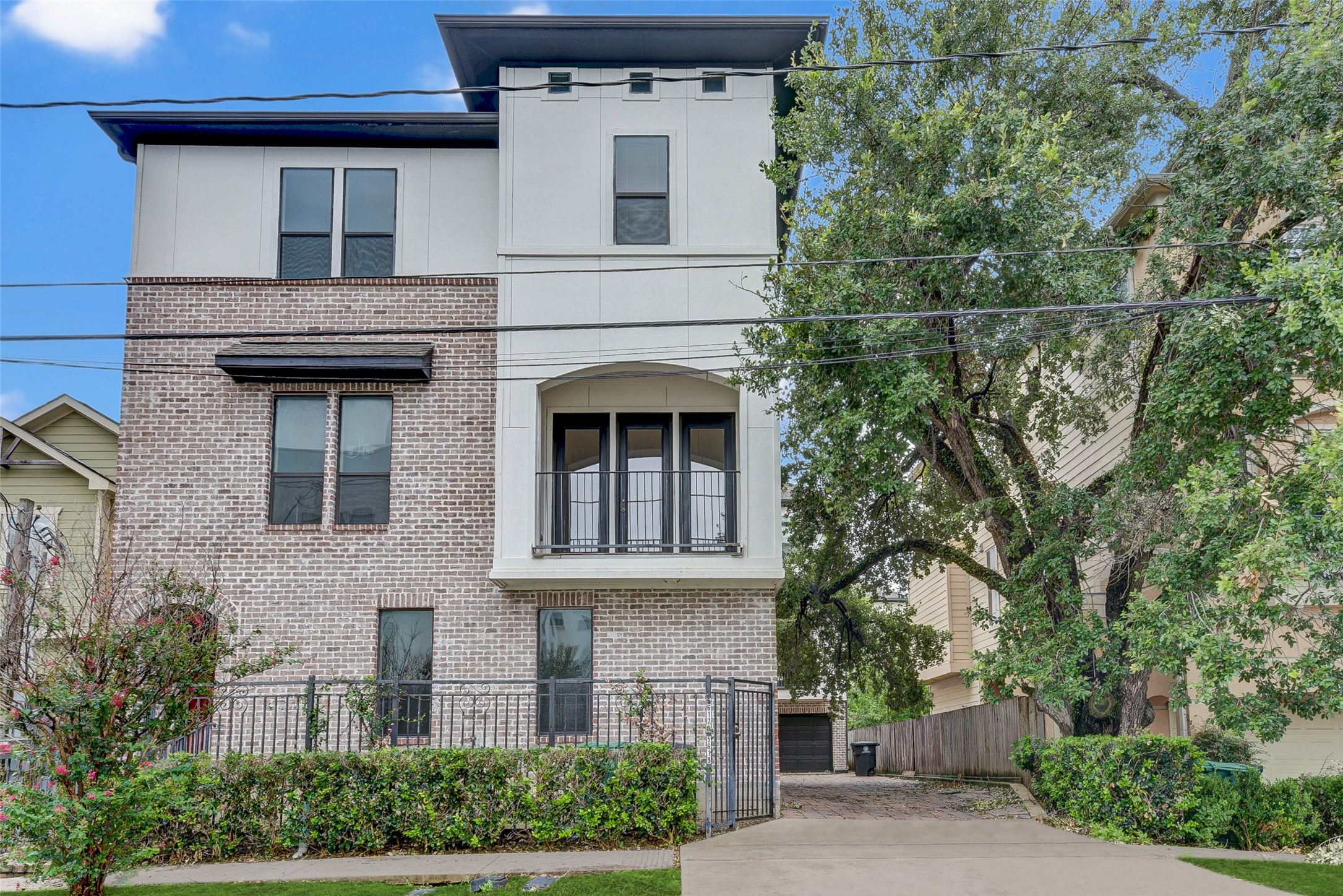 5617 Kiam Street Houston TX 77007