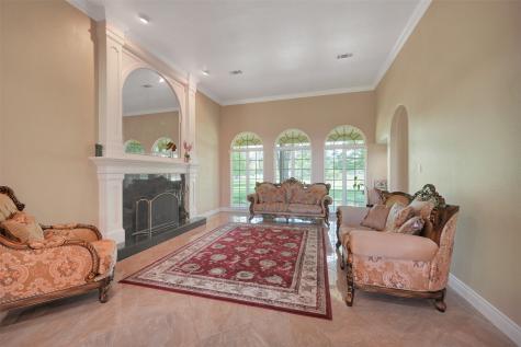 2750 County Road 48 Rosharon TX 77583