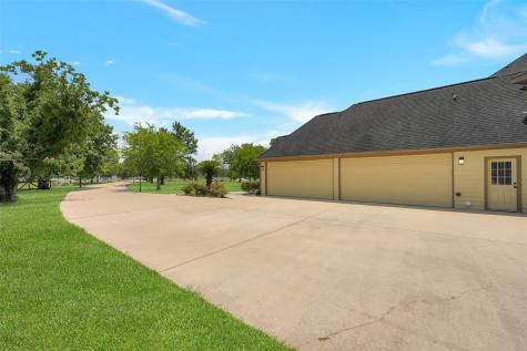 2750 County Road 48 Rosharon TX 77583