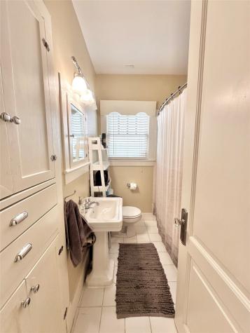 4318 Eigel Street Houston TX 77007