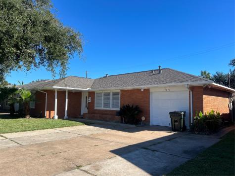7013 Poplar Drive Galveston TX 77551