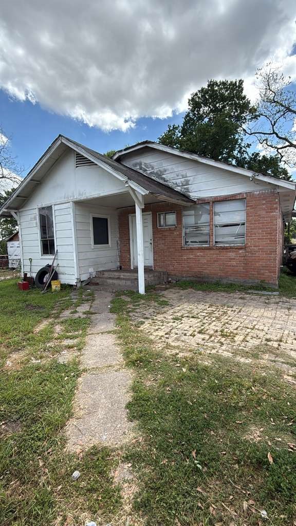 7933 Brays Street A Houston TX 77012