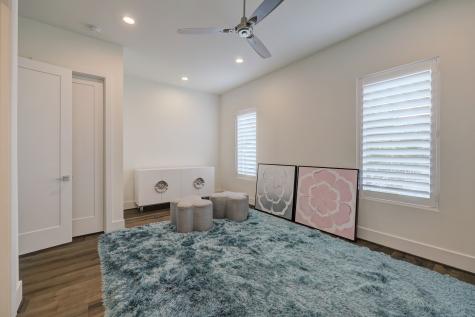 205 Birdsall Street Houston TX 77007