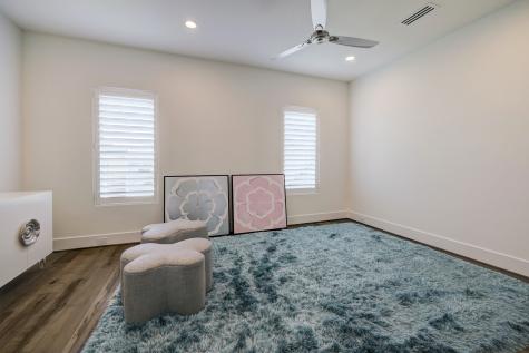 205 Birdsall Street Houston TX 77007