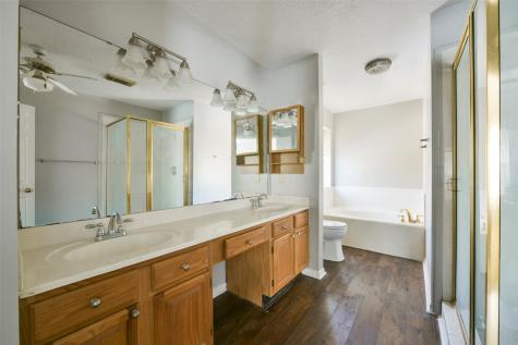 14202 Towerglen Court Houston TX 77084