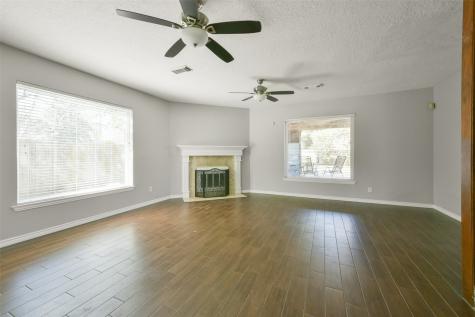 14202 Towerglen Court Houston TX 77084