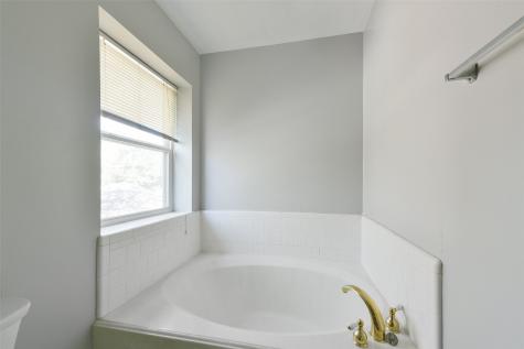 14202 Towerglen Court Houston TX 77084