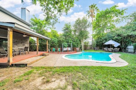 14202 Towerglen Court Houston TX 77084