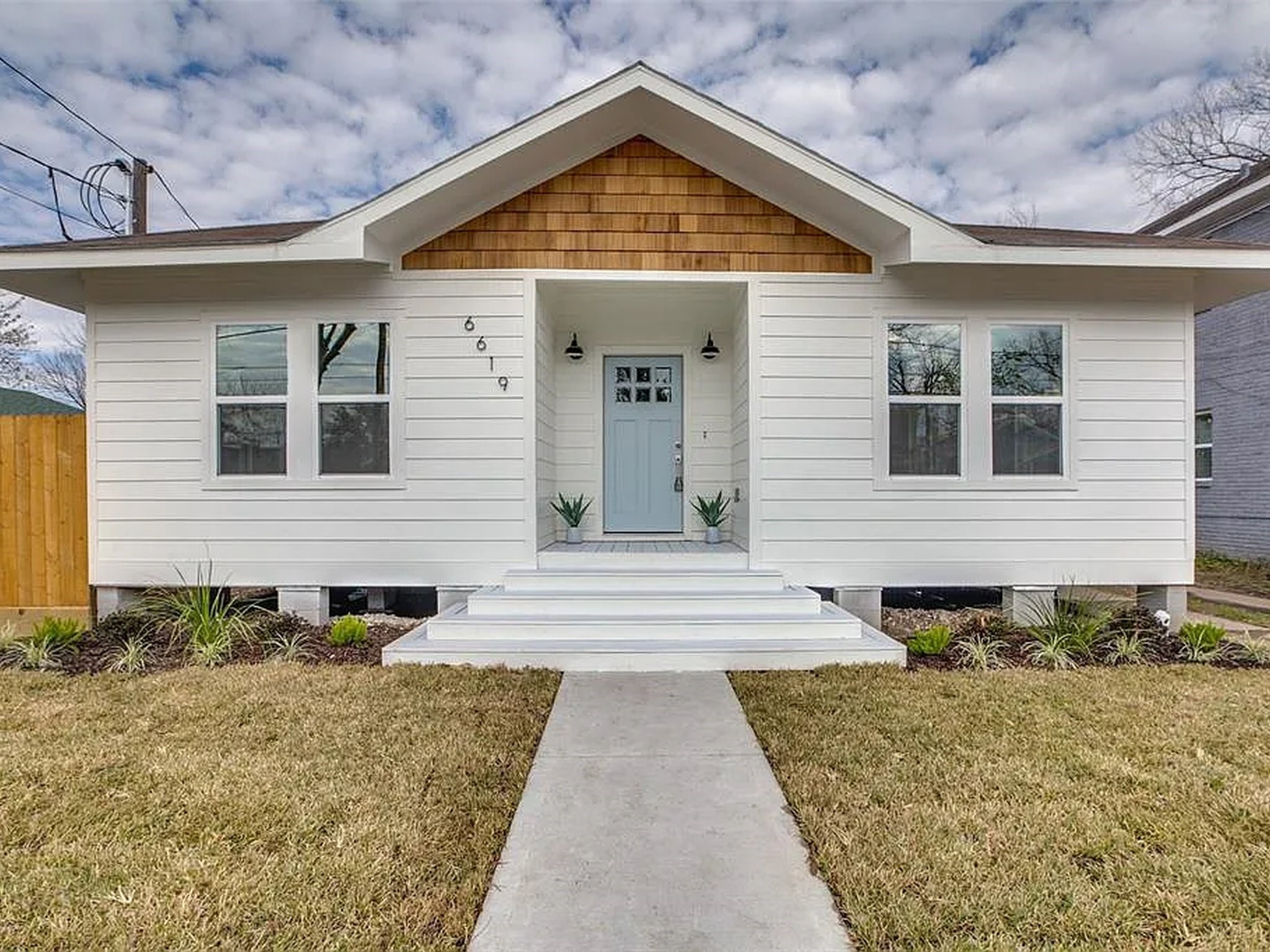 6619 Sherman Street Houston TX 77011