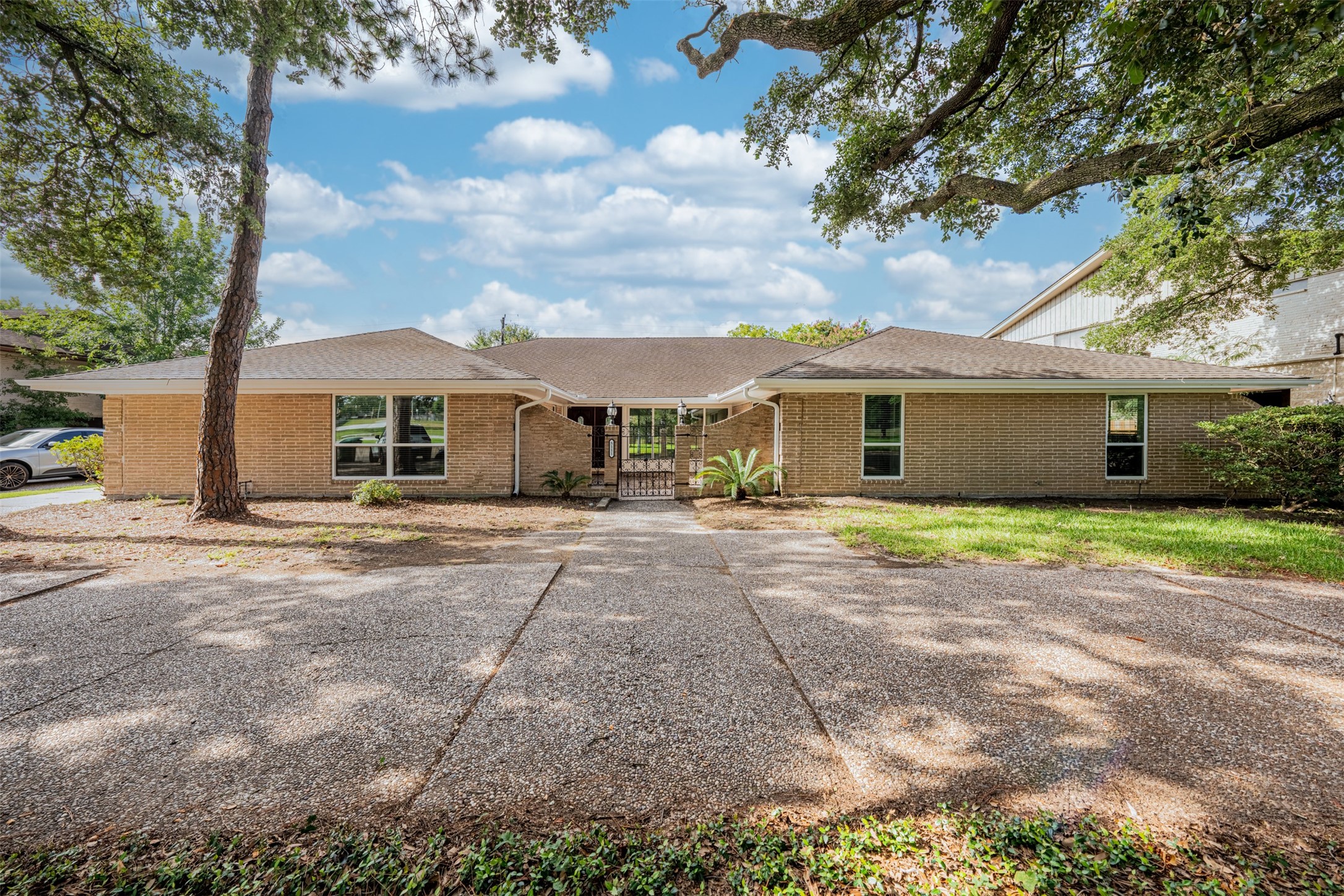 5111 S Braeswood Boulevard Houston TX 77096