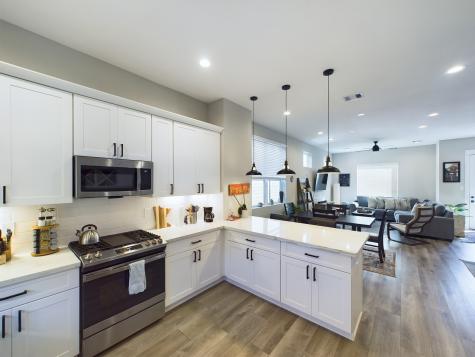 1304 W 24th Street D Houston TX 77008