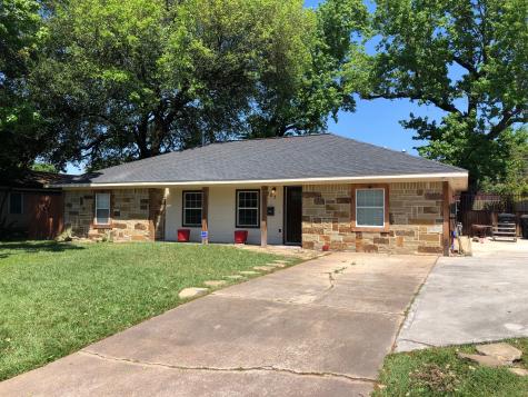 207 Weatherly Way Houston TX 77022