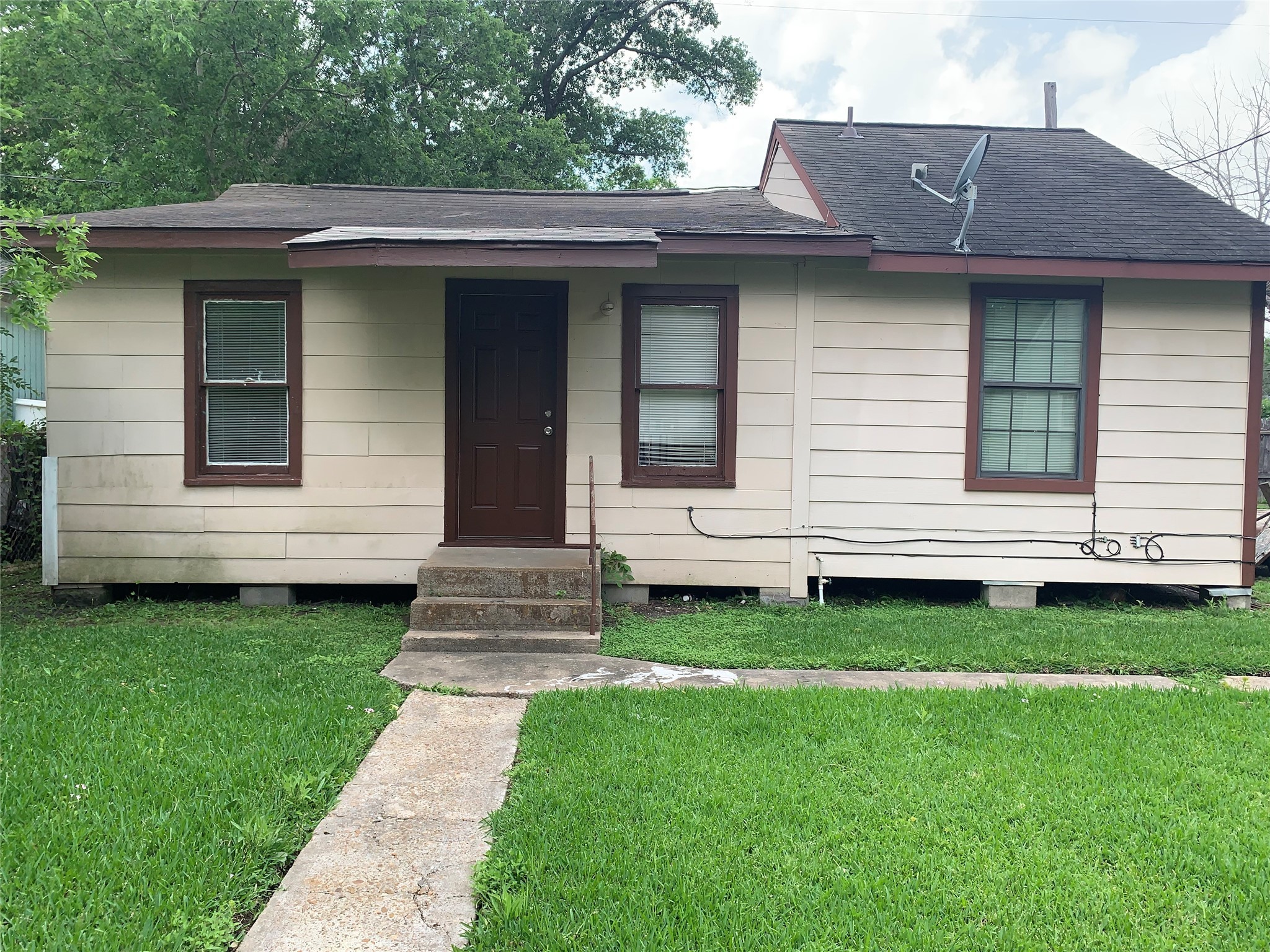 604 Randall Street Pasadena TX 77506