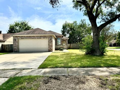 4106 Arapajo Street Baytown TX 77521