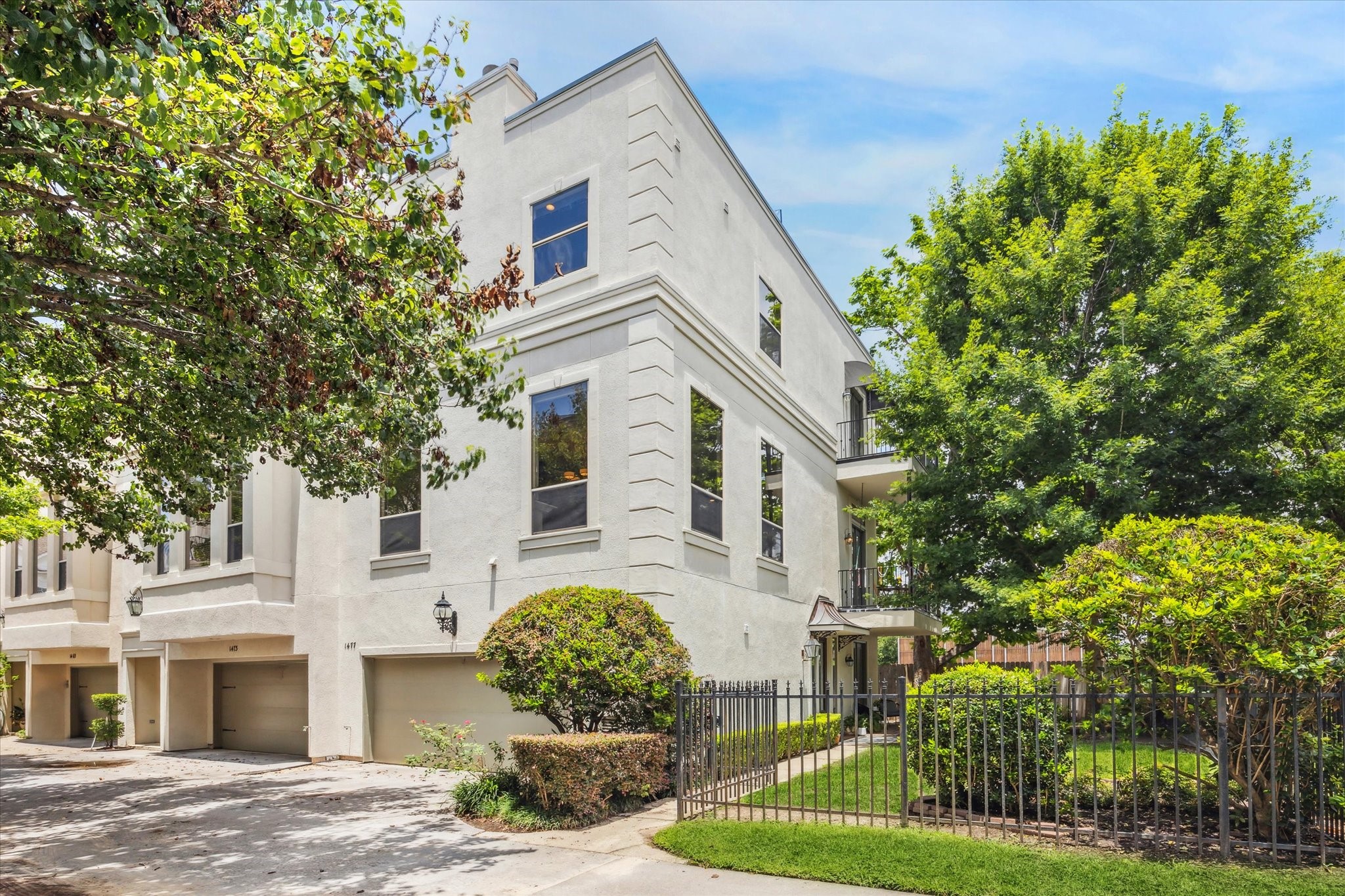 1477 Missouri Street Houston TX 77006