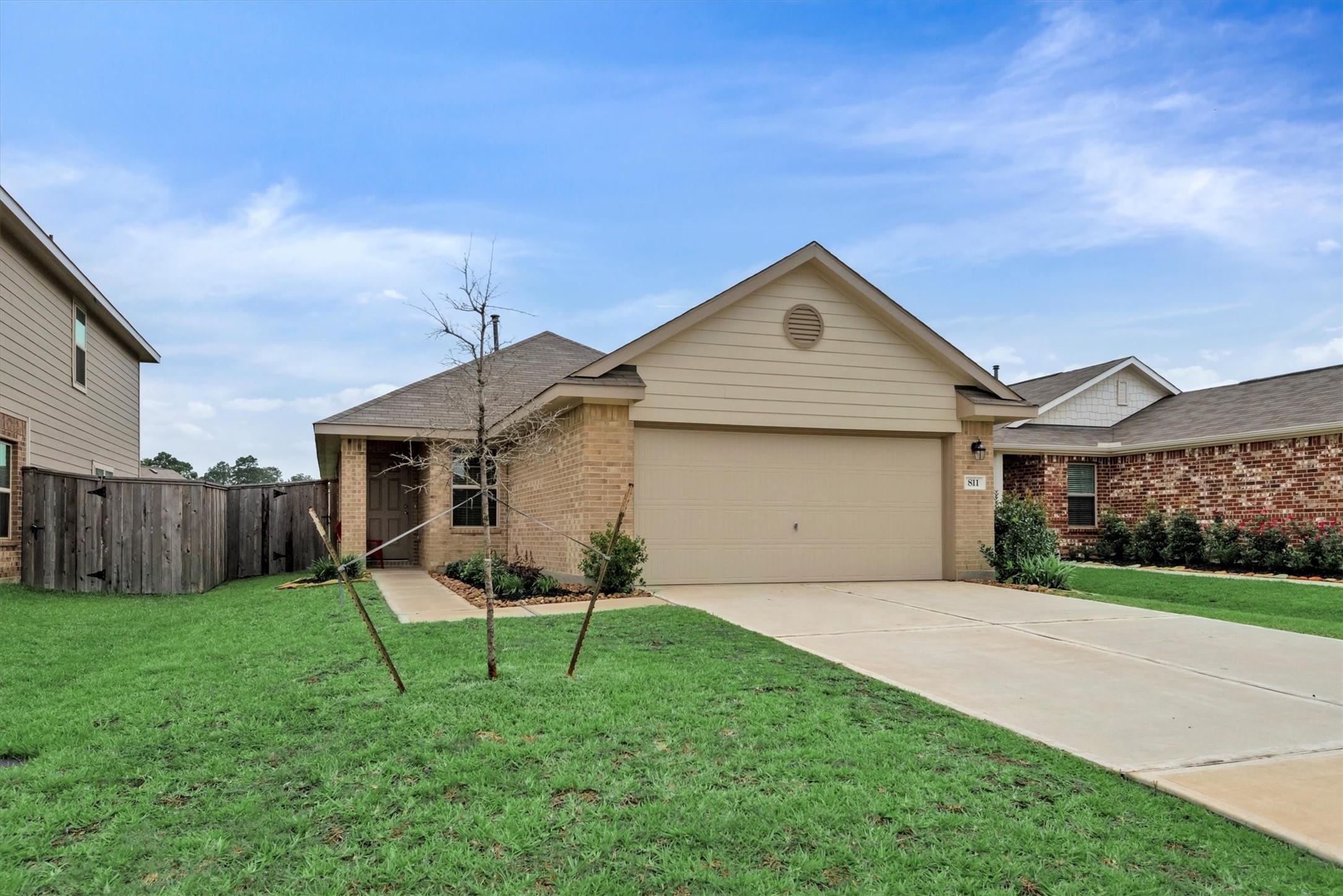 811 Deerhurst Lane Magnolia TX 77354