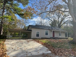 1815 Avenue P 1/2 Huntsville TX 77340