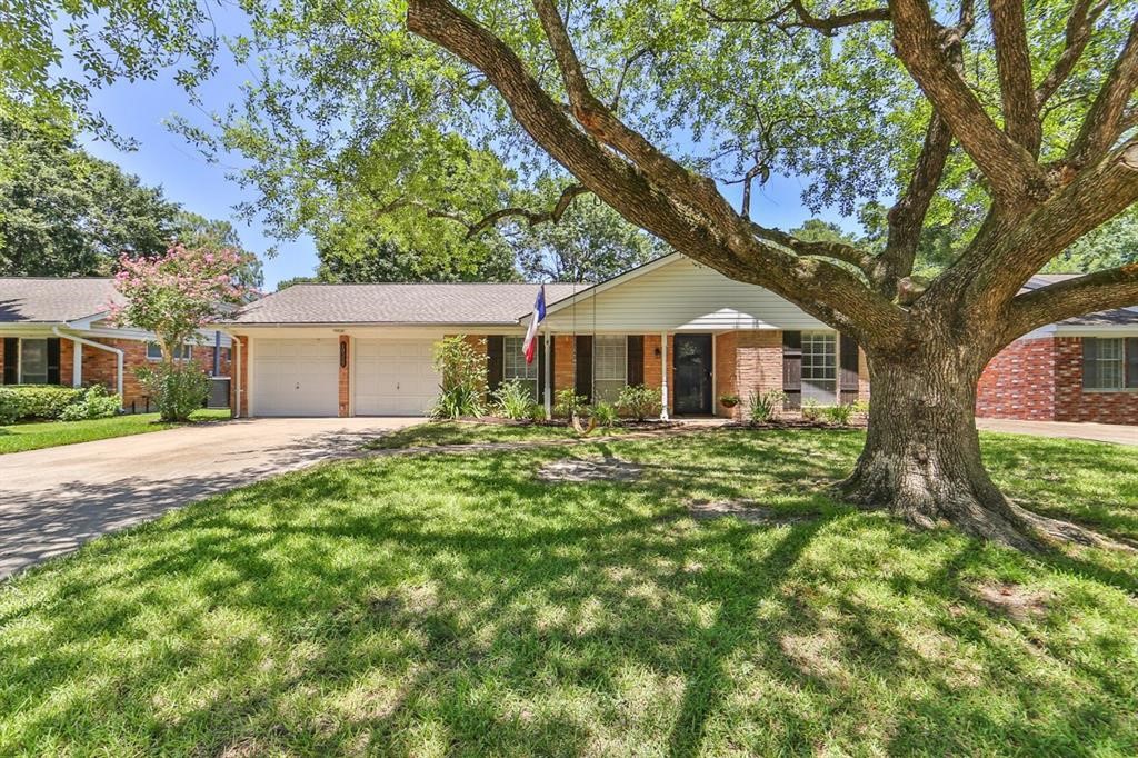10322 Londonderry Drive Houston TX 77043