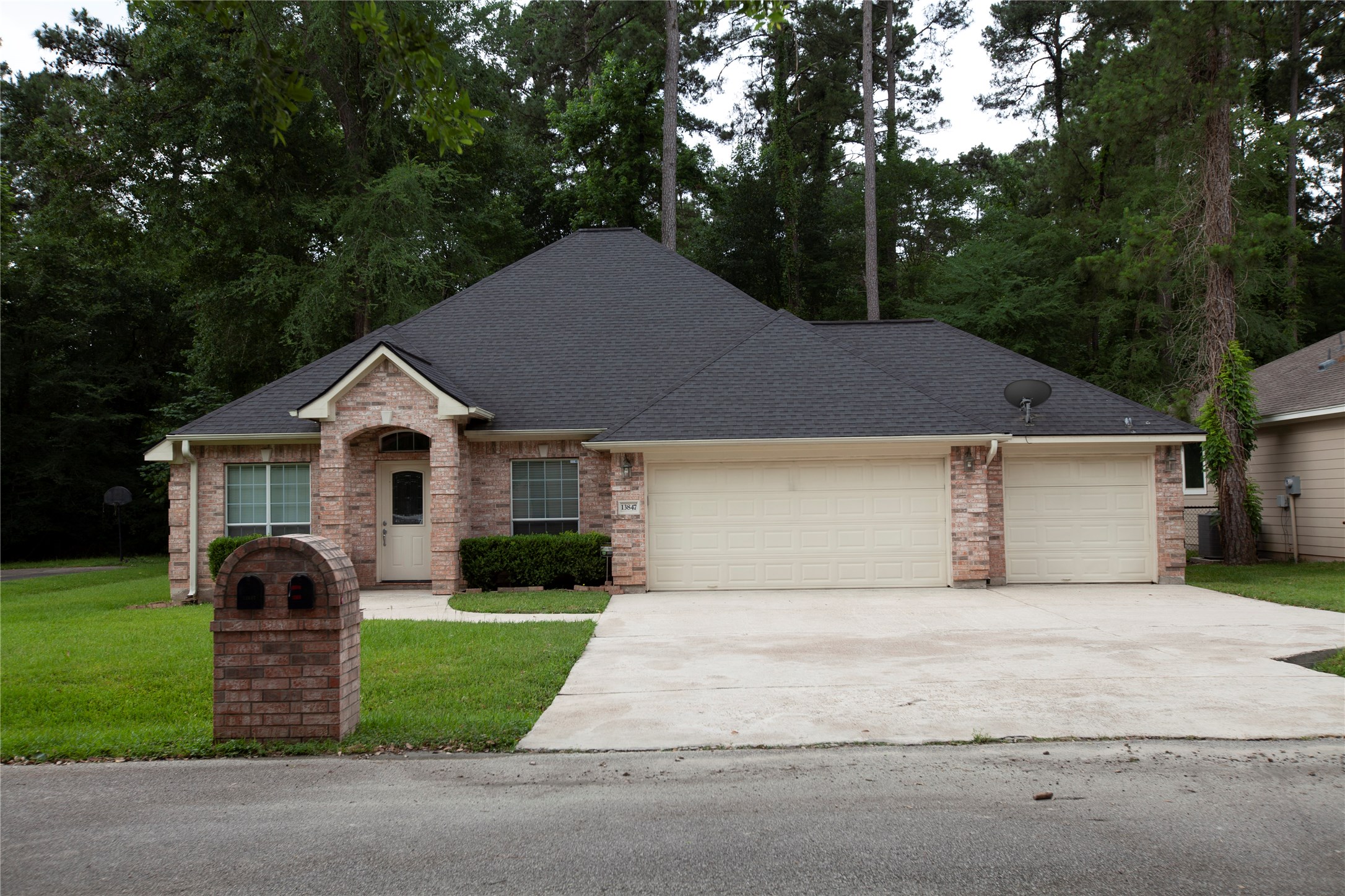 13847 Ventura Road Willis TX 77318