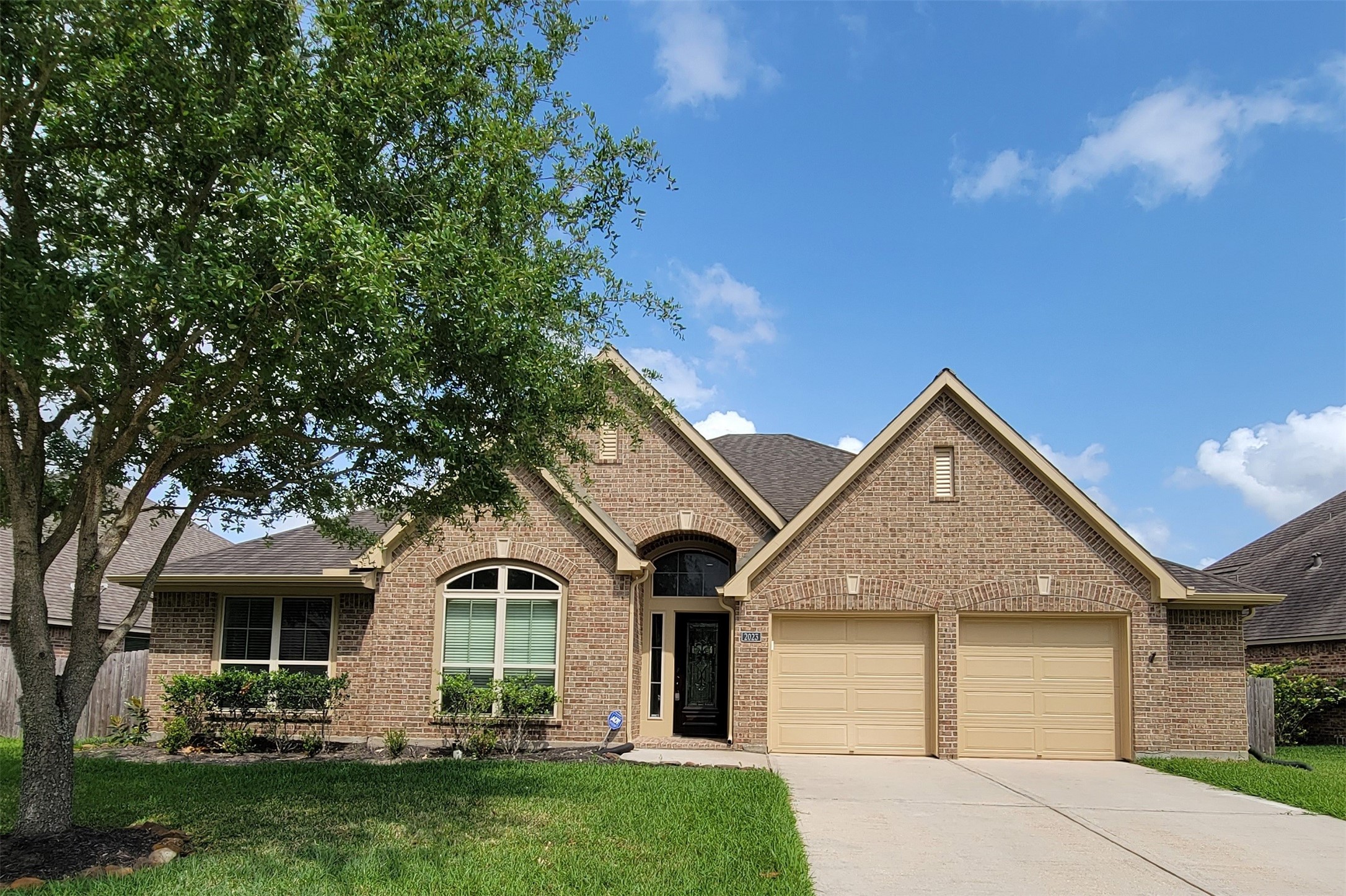 2023 Sunset Springs Drive Pearland TX 77584