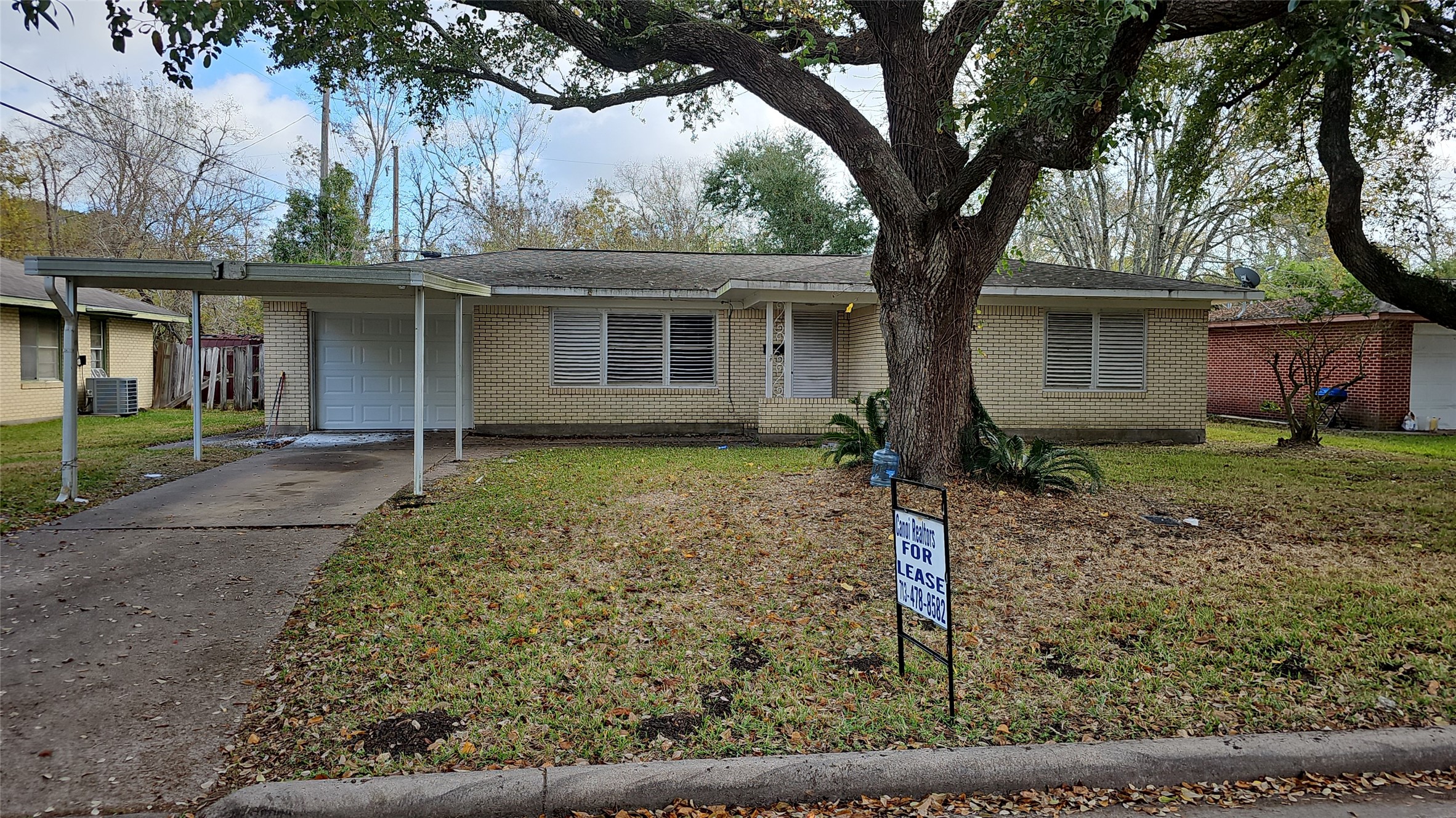 18 S Pin Oak Drive Texas City TX 77591