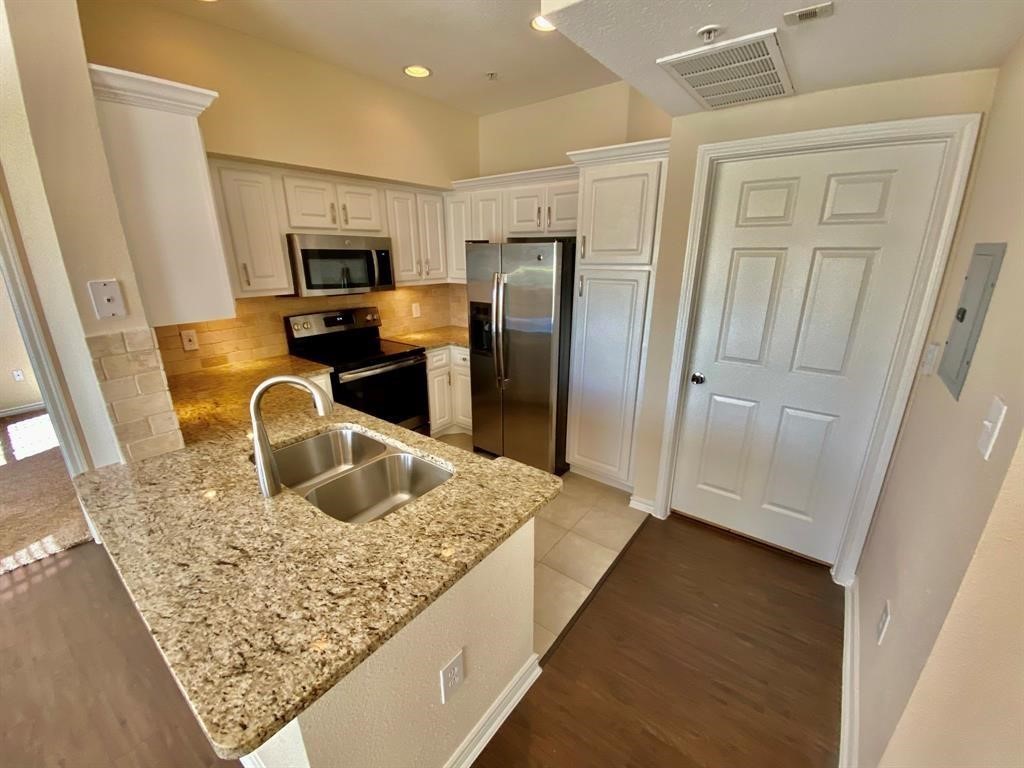 2350 Westcreek Lane 1211 Houston TX 77027