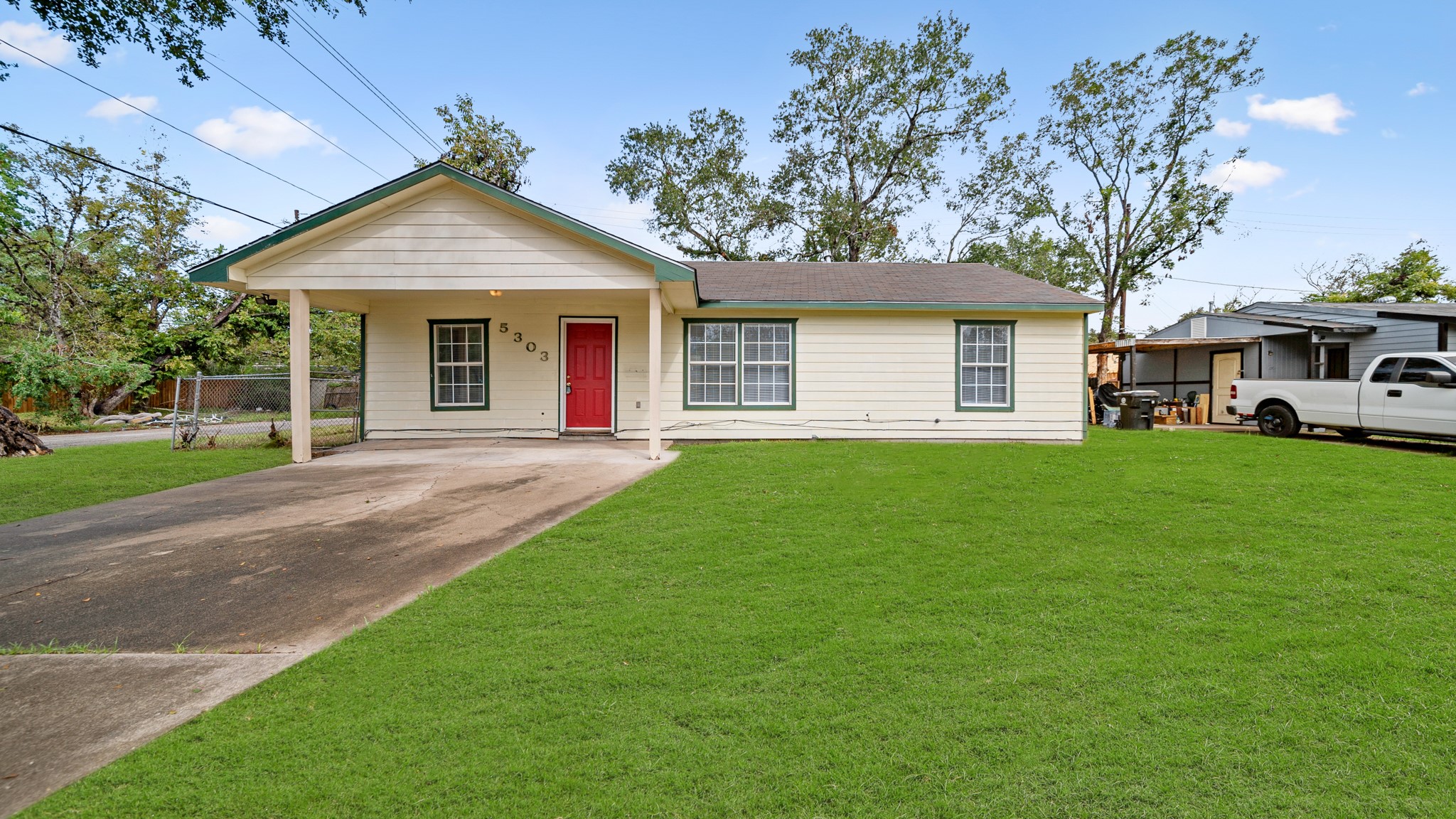 5303 Ridgeway Drive Houston TX 77033