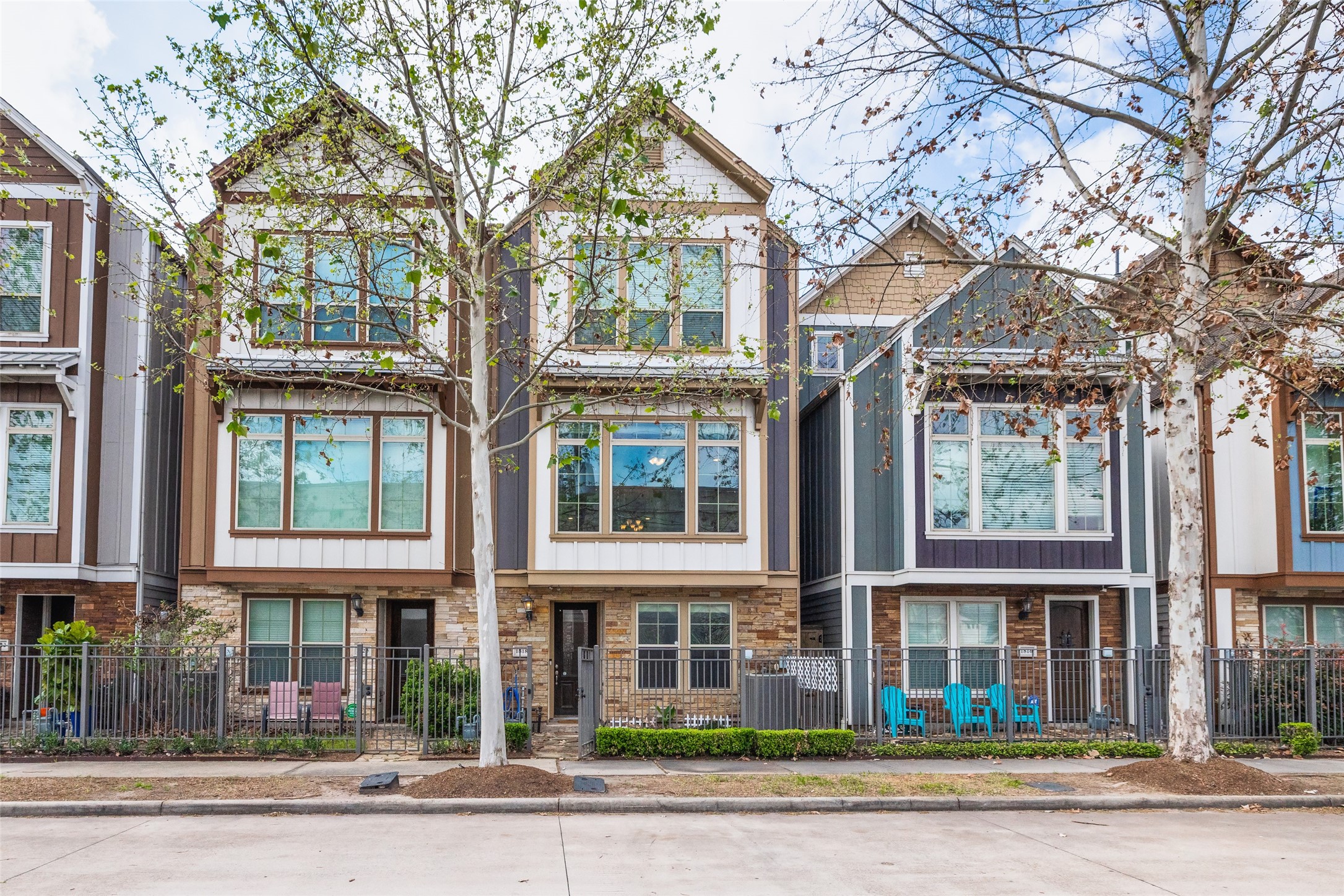 1818 Dennis Street Houston TX 77004