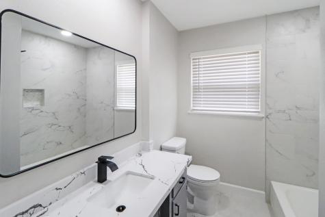 4709 Hummingbird Street Houston TX 77035