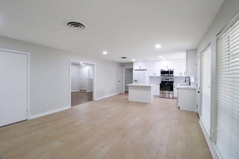 4709 Hummingbird Street Houston TX 77035