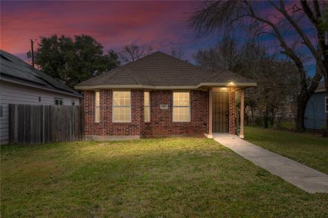 108 7th Avenue N Texas City TX 77590
