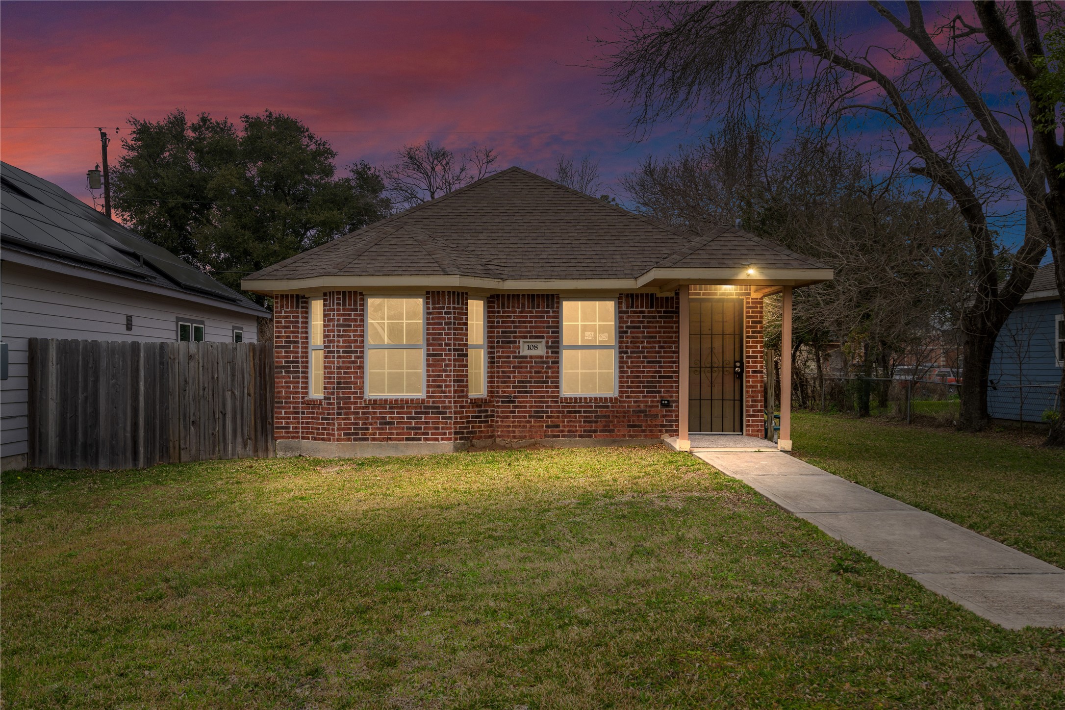108 7th Avenue N Texas City TX 77590