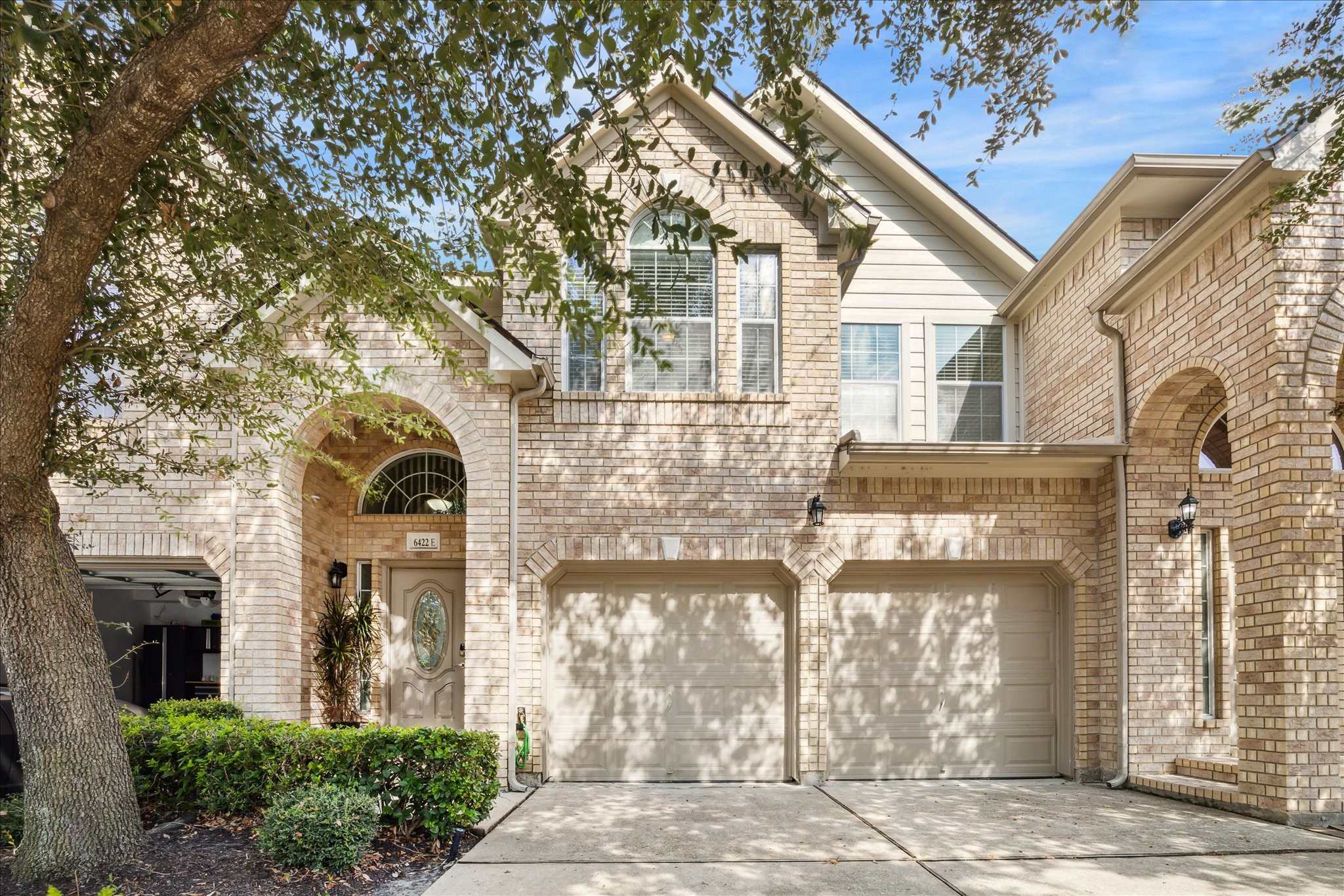 6422 E Linpar Court Houston TX 77040