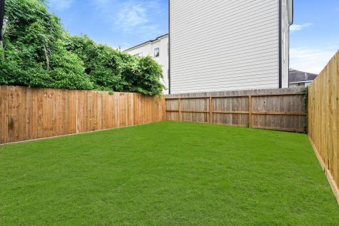 2113 Saint Charles Street Houston TX 77003