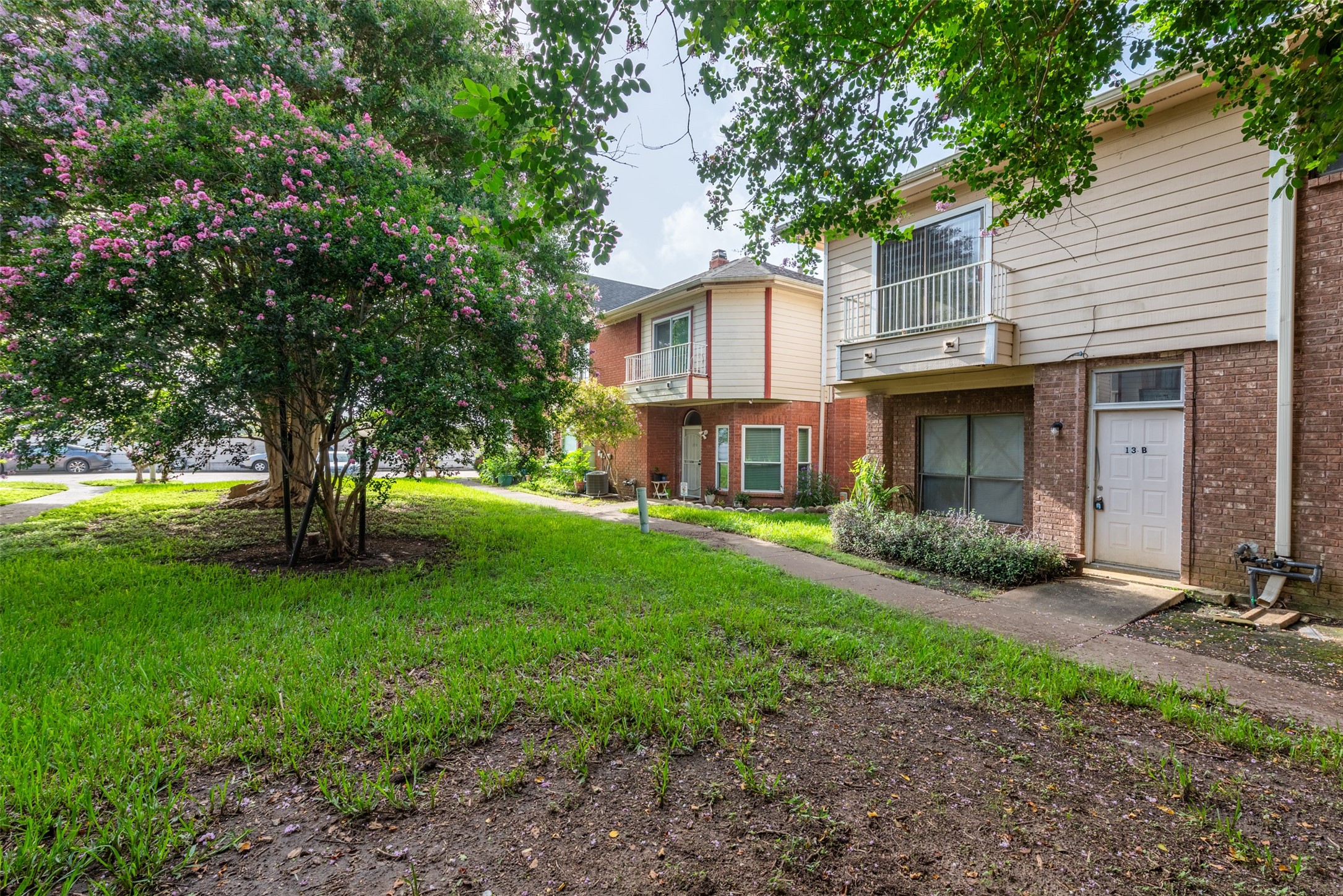 8320 Wild Rose Street 13b Houston TX 77083