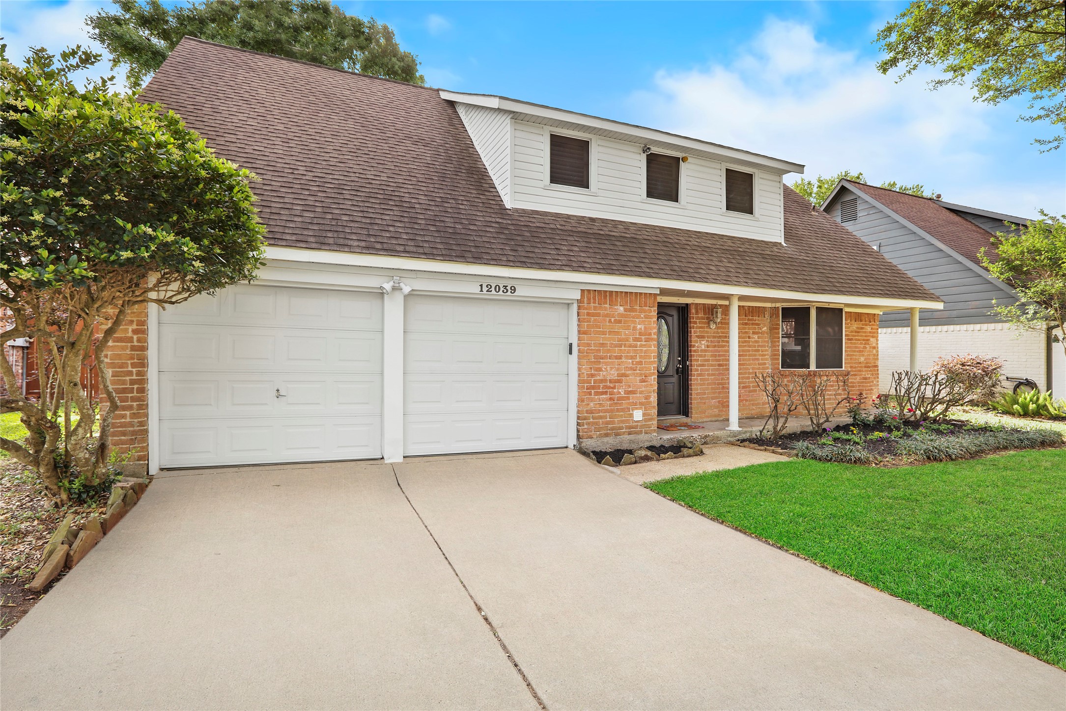 12039 Sturdivant Street Meadows Place TX 77477