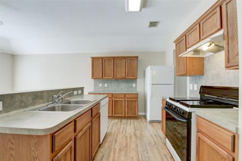 7923 Pelican Lane Baytown TX 77523