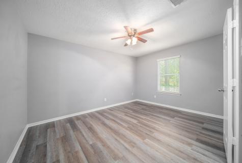 327 Chateau Woods Parkway Drive Conroe TX 77385