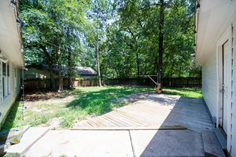 327 Chateau Woods Parkway Drive Conroe TX 77385