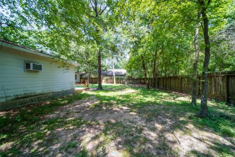 327 Chateau Woods Parkway Drive Conroe TX 77385