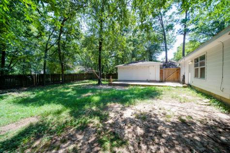 327 Chateau Woods Parkway Drive Conroe TX 77385