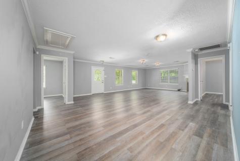 327 Chateau Woods Parkway Drive Conroe TX 77385