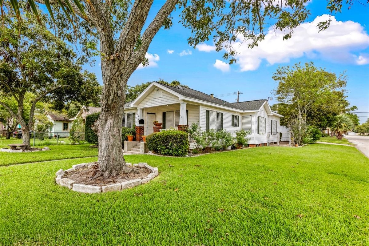 4602 Avenue O 1/2 Galveston TX 77551