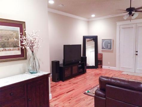 5521 Kansas Street Houston TX 77007