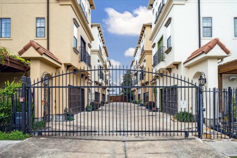 1001 W 21st Street 2 Houston TX 77008