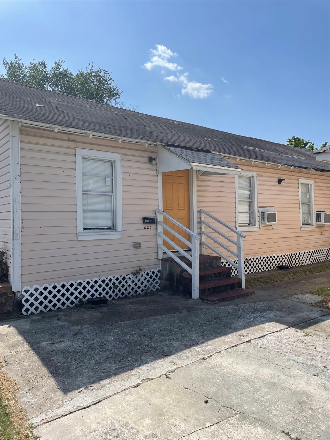 4201 Chapman Street Houston TX 77009