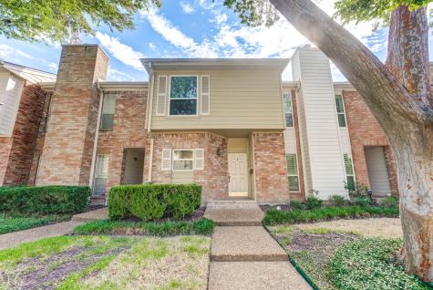 1039 Fountain View Drive Houston TX 77057