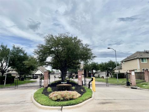 2822 Cresthollow Lane Houston TX 77082