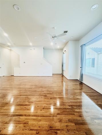 3846 Center Street Houston TX 77007