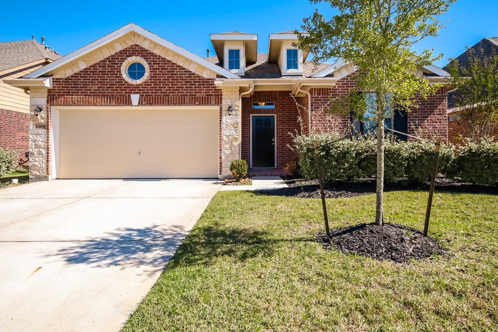 13618 Spectacled Bear Lane Crosby TX 77532
